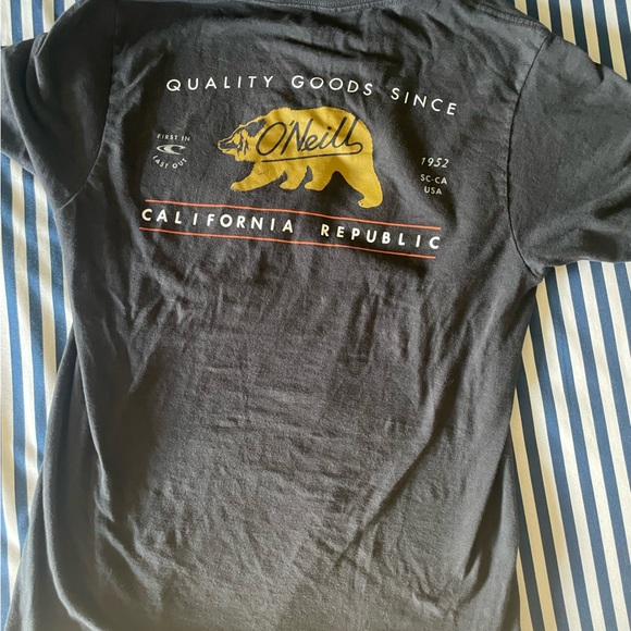 Size small(modern fit) O’Neil tee shirt. - Picture 3 of 3